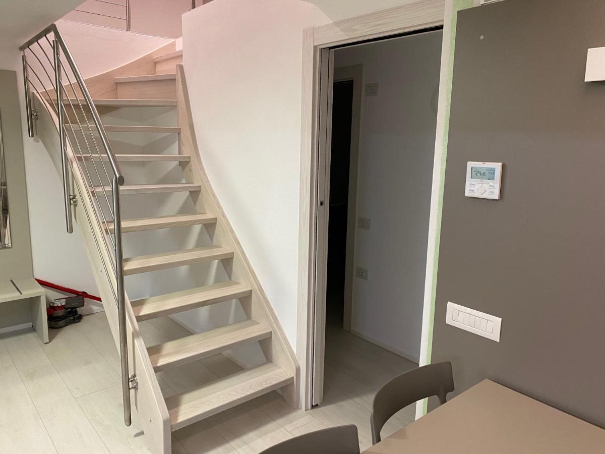 Appartamento Campagnola Mansardato Con Soppalco Riva del Garda Exteriör bild